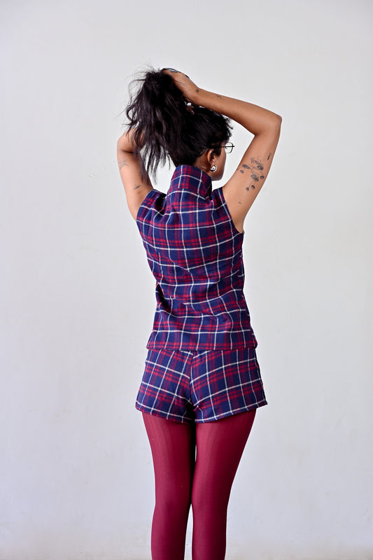 Reversible Pop Collar Vest